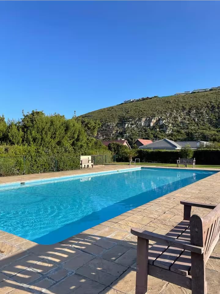 1 Bedroom Property for Sale in Whale Rock Gardens Western Cape